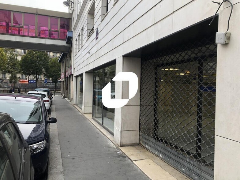Local commercial dans Paris à louer - Photo de l’immeuble – Image 3 sur 19