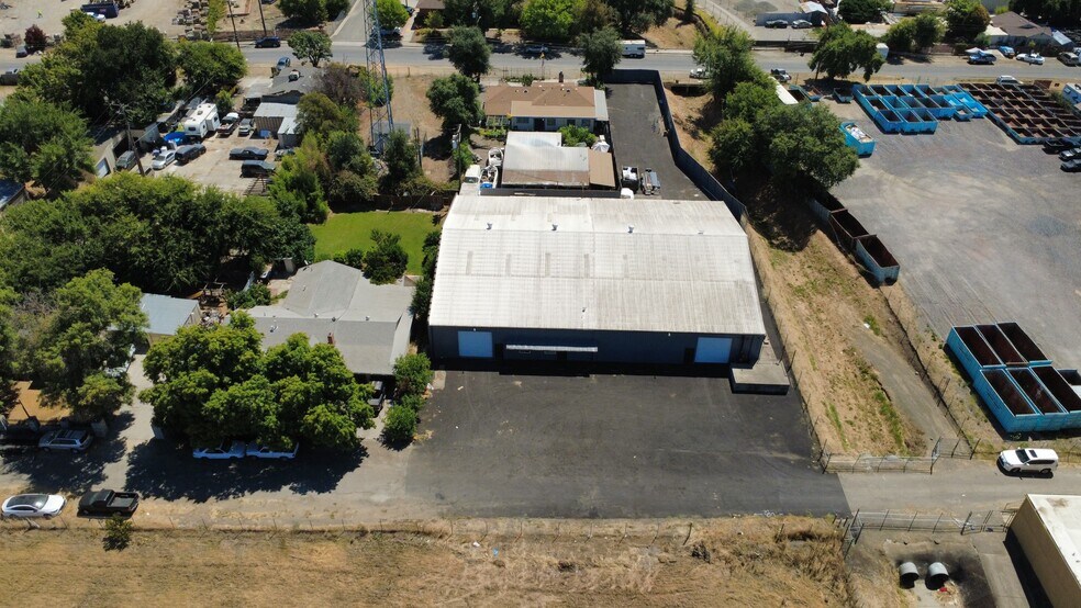 7120 McCurdy Ln, Sacramento, CA à vendre - Photo de l’immeuble – Image 2 sur 9