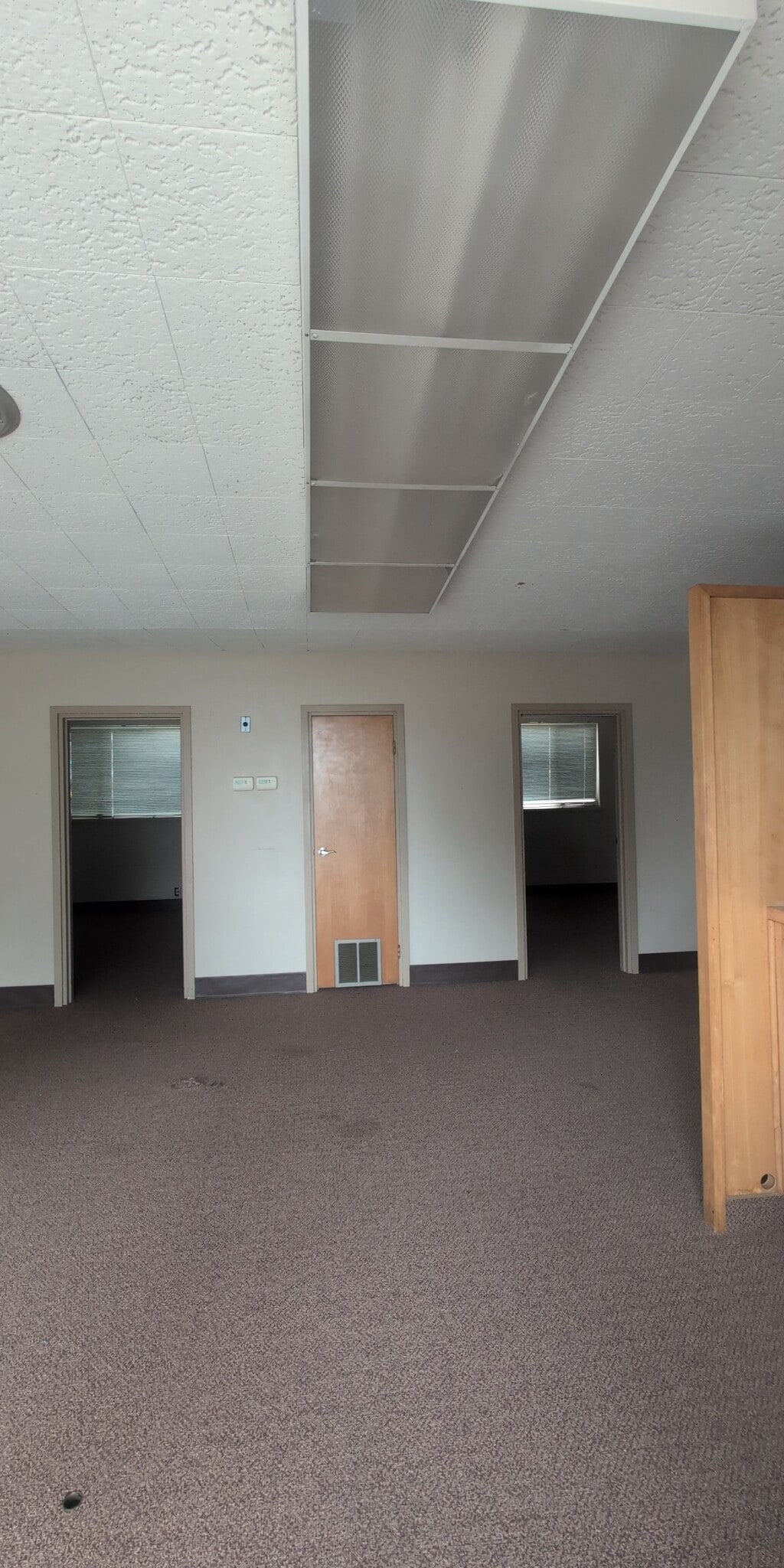 145 N N St, Tulare, CA à louer Photo intérieure– Image 1 sur 13