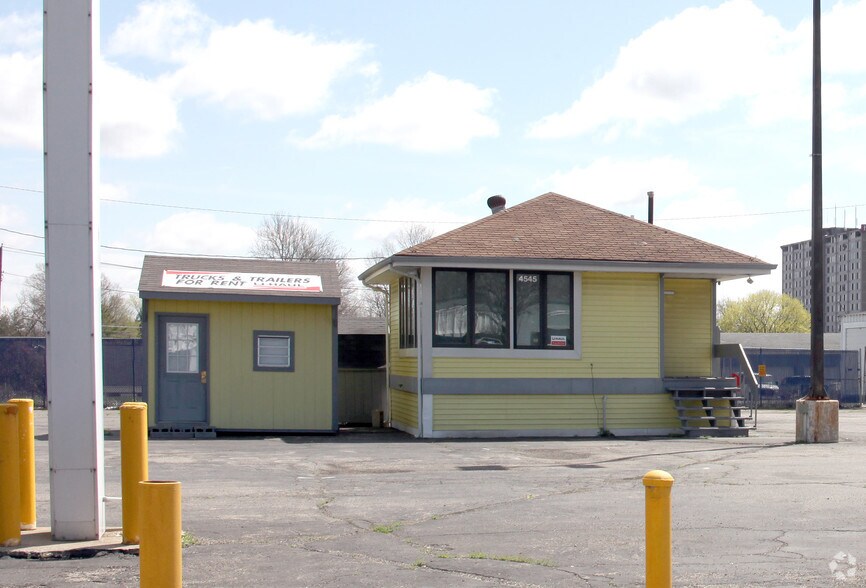 4545 N Keystone Ave, Indianapolis, IN à vendre - Photo principale – Image 1 sur 4