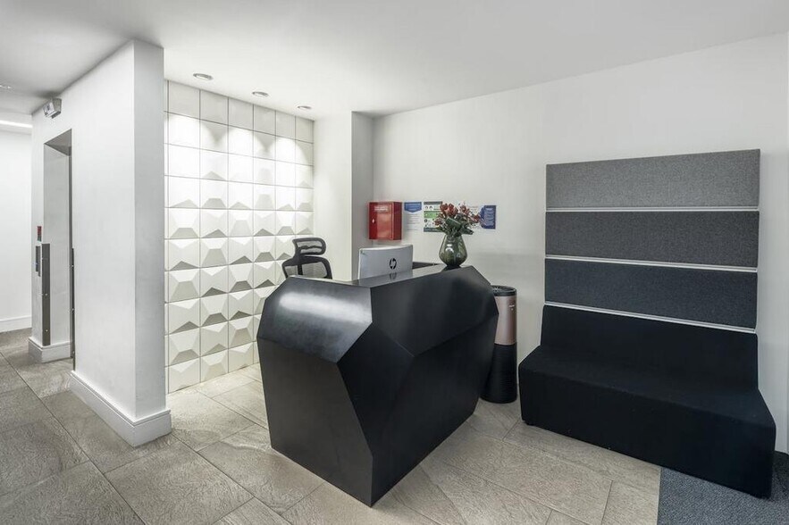 21 Worship St, Londres à louer - Photo de l’immeuble – Image 2 sur 11