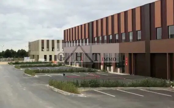 Industriel/Logistique dans Tremblay-en-France à vendre - Photo de l’immeuble – Image 3 sur 5