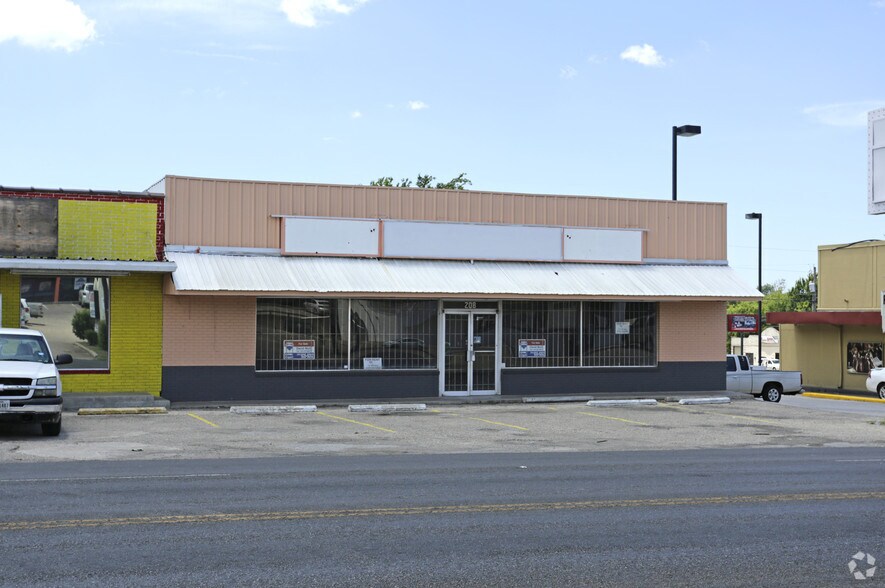 208 W Rancier Ave, Killeen, TX à louer - Photo de l’immeuble – Image 2 sur 8