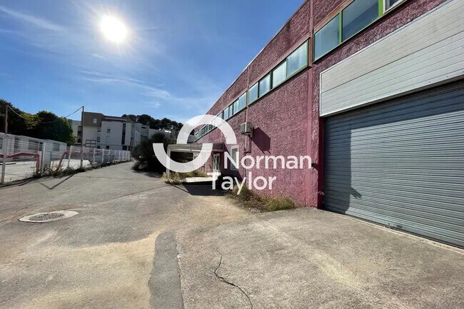 Plus de détails pour Bureau à louer