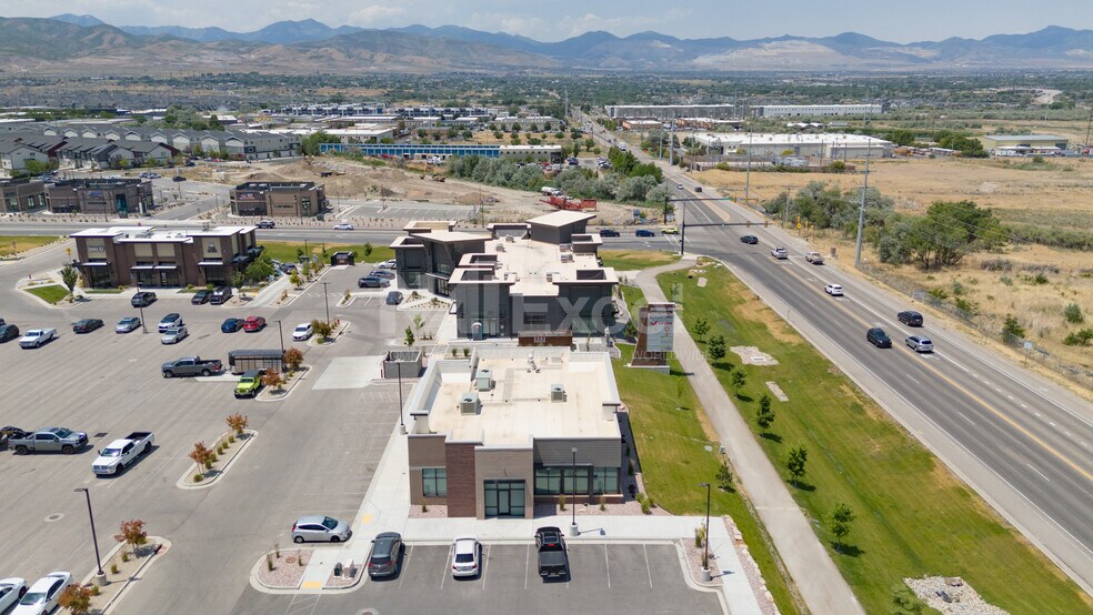 497 W 14600 S, Bluffdale, UT à vendre - Photo de l’immeuble – Image 3 sur 8