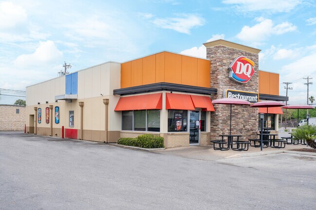 Plus de détails pour 1179 E Main St, Alice, TX - Local commercial à vendre