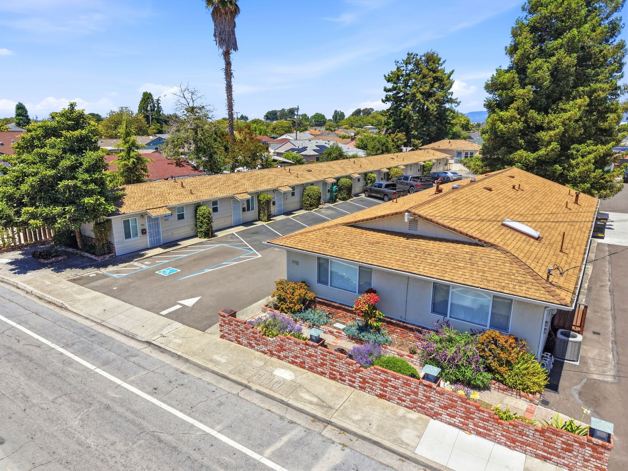 755 Fargo Ave, San Leandro, CA à vendre Photo de l’immeuble– Image 1 sur 37