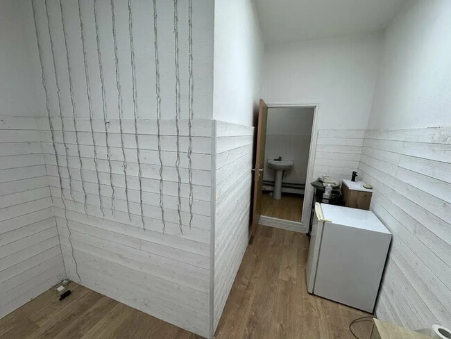 Plus de détails pour Local commercial à louer