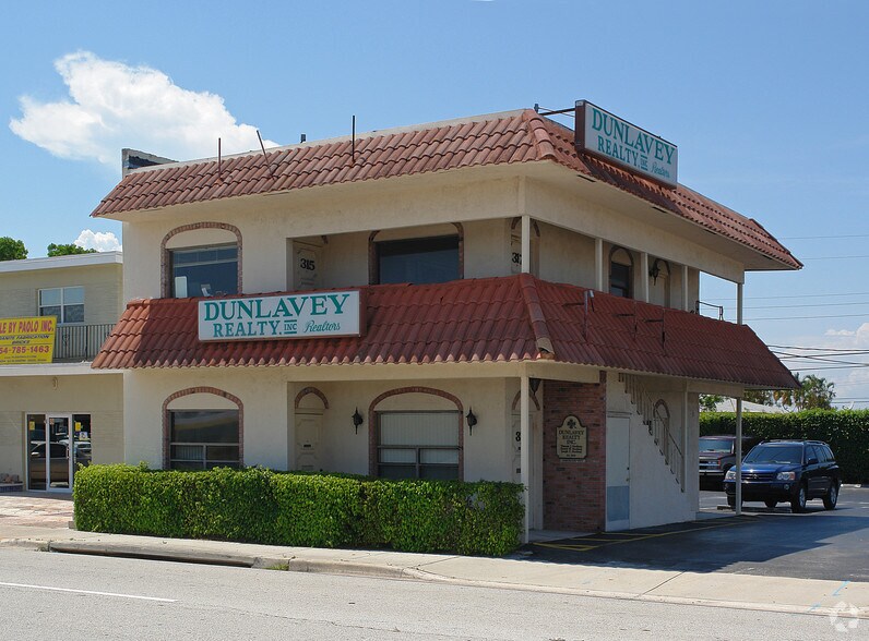 311 E Prospect Rd, Oakland Park, FL à vendre - Photo principale – Image 1 sur 19