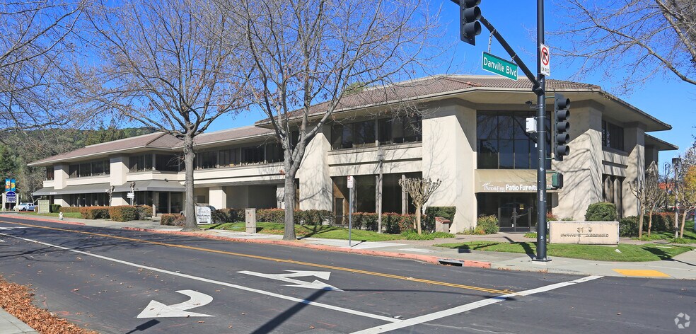 3189 Danville Blvd, Alamo, CA à louer - Photo de l’immeuble – Image 2 sur 6
