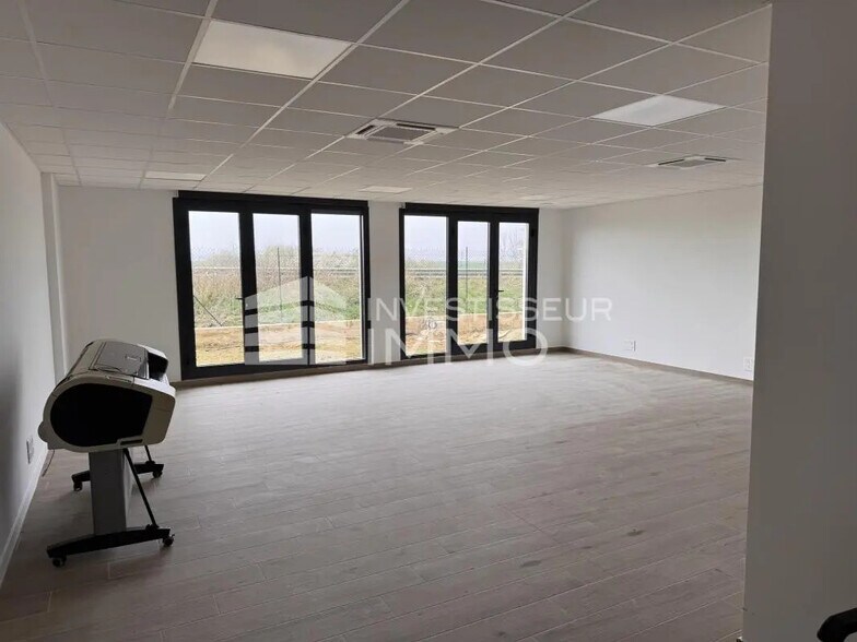 20 Rue Louis Braille, Saint-Pathus à louer - Photo de l’immeuble – Image 3 sur 9