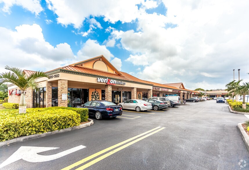 11600-11662 N Kendall Dr, Miami, FL à louer - Photo de l’immeuble – Image 1 sur 6