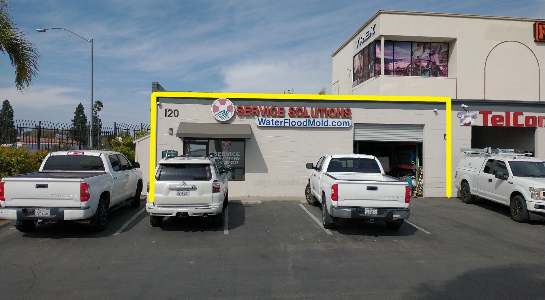 120 N Pacific St, San Marcos, CA à louer Photo de l’immeuble– Image 1 sur 5