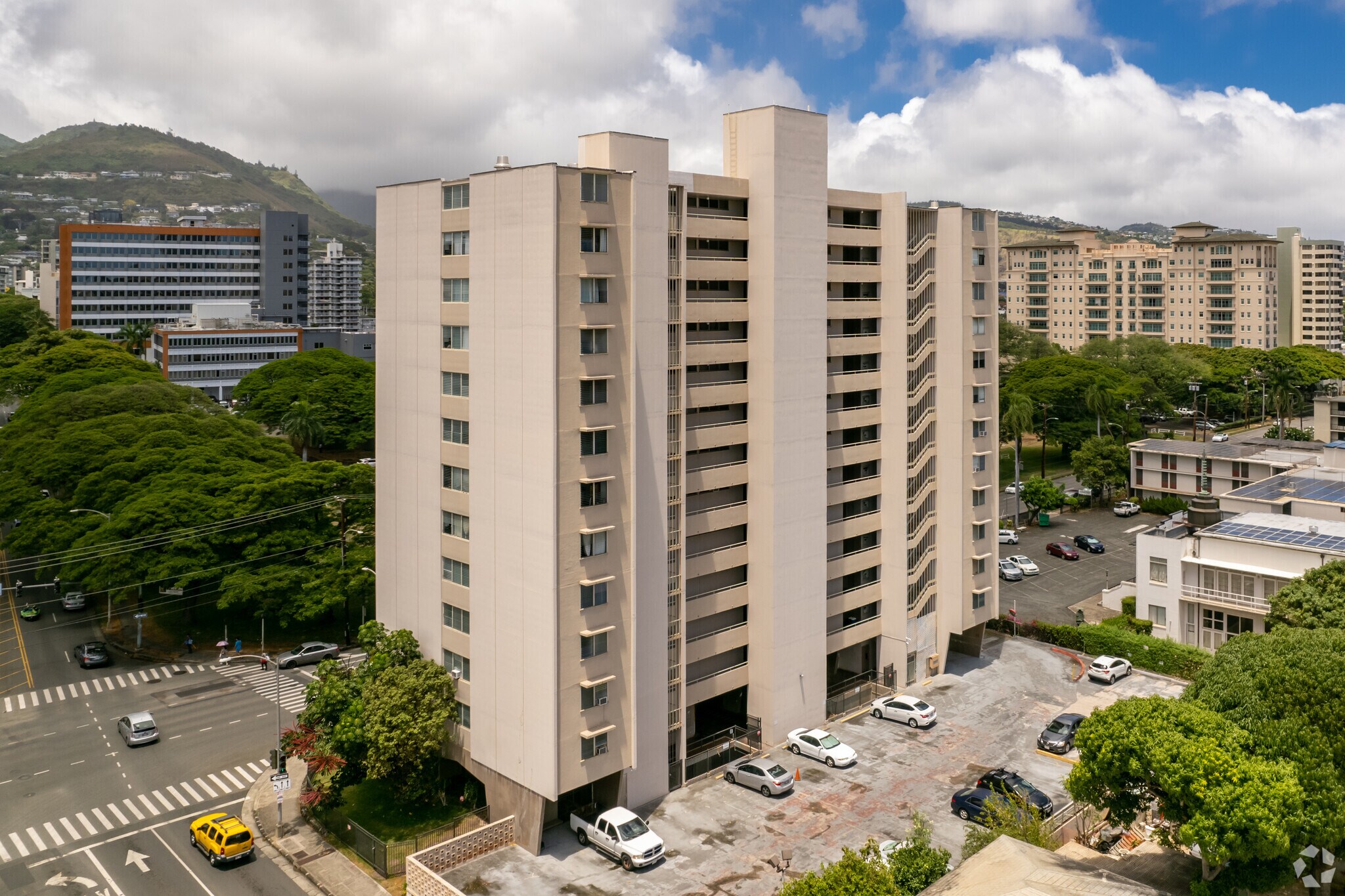 1617 S Beretania St, Honolulu, HI à vendre Photo principale– Image 1 sur 6