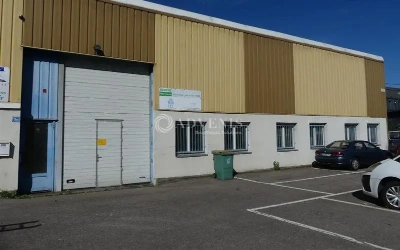 Local d’activités dans Maxéville à louer - Photo de l’immeuble – Image 3 sur 3