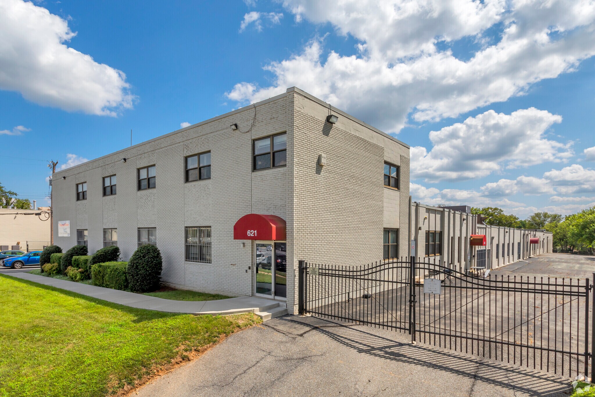 621-641 Lofstrand Ln, Rockville, MD à louer Photo principale– Image 1 sur 12