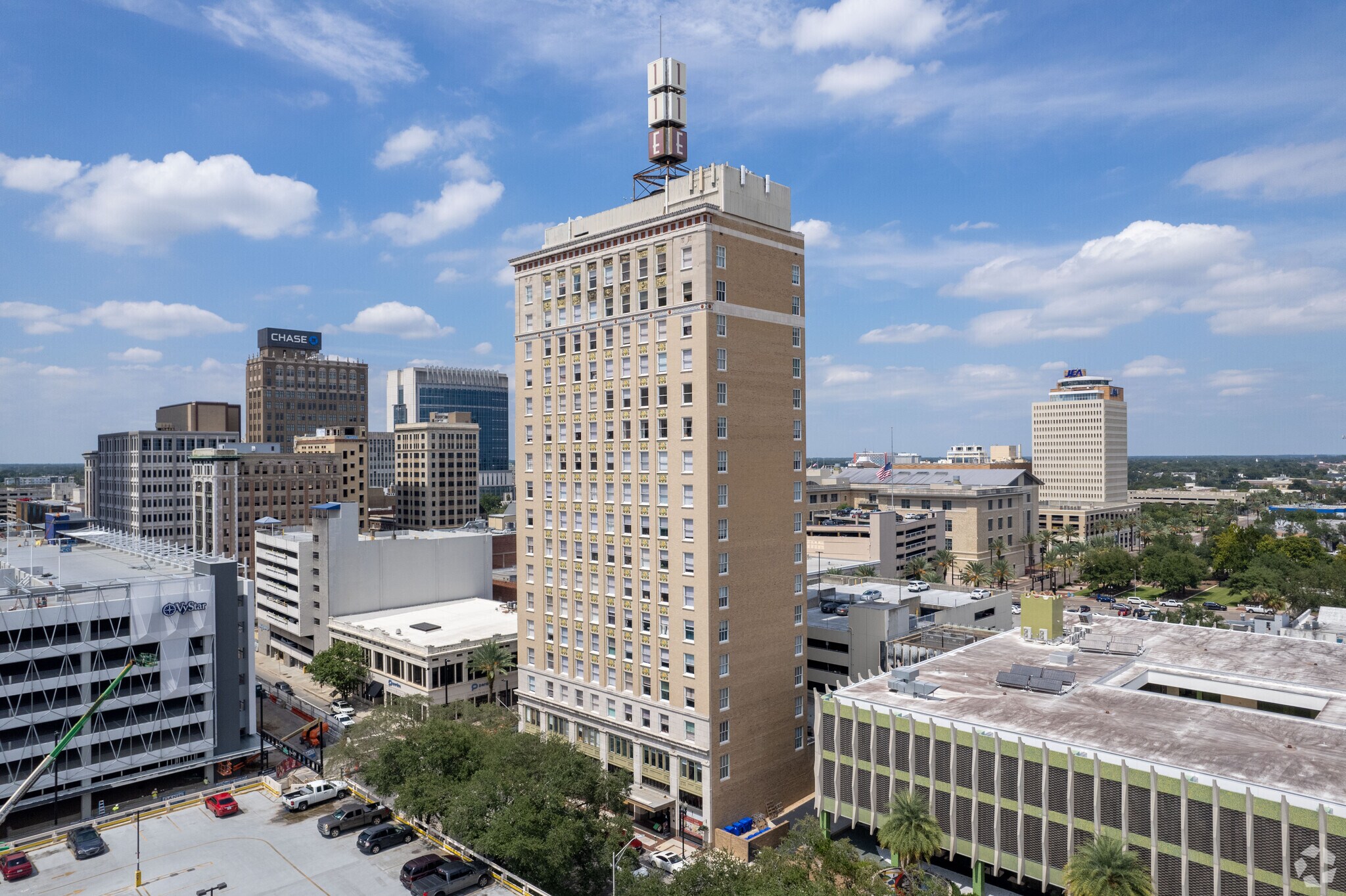 11 E Forsyth St, Jacksonville, FL à louer Photo principale– Image 1 sur 16