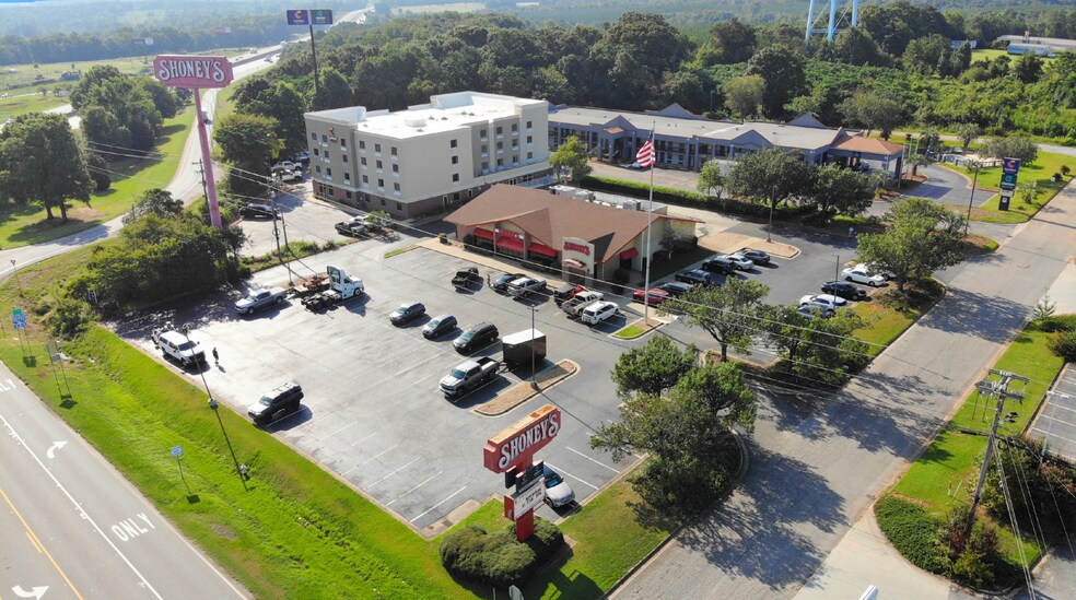 323 Harold G Clarke Pky, Forsyth, GA à vendre - Photo de l’immeuble – Image 3 sur 10