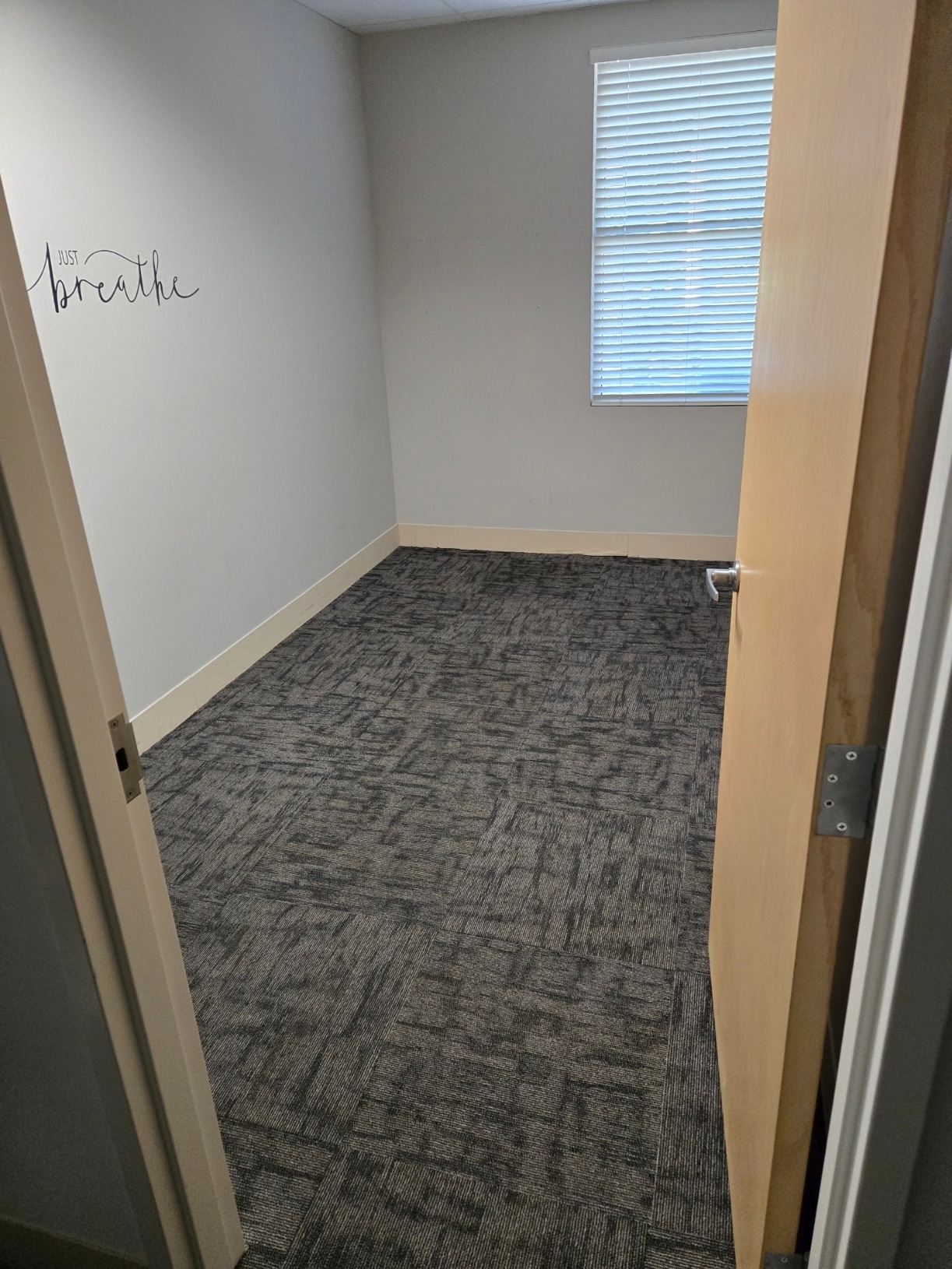 24880 Burnt Pine Dr, Bonita Springs, FL à louer Photo de l’immeuble– Image 1 sur 2