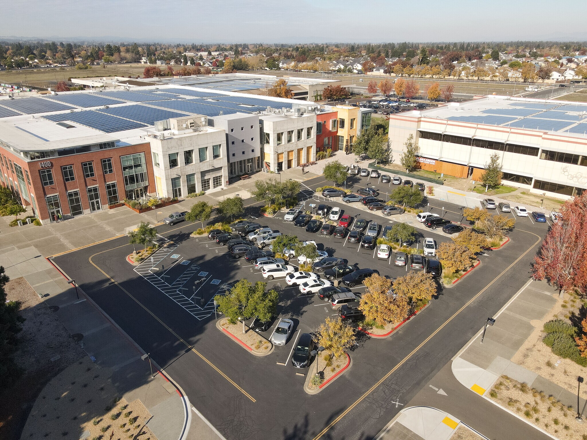 1400-1500 Valley House Dr, Rohnert Park, CA à louer Photo de l’immeuble– Image 1 sur 49