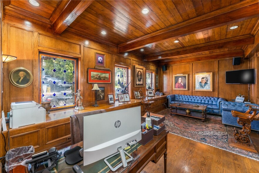8752 Holloway Dr, West Hollywood, CA à vendre - Photo intérieure – Image 2 sur 30