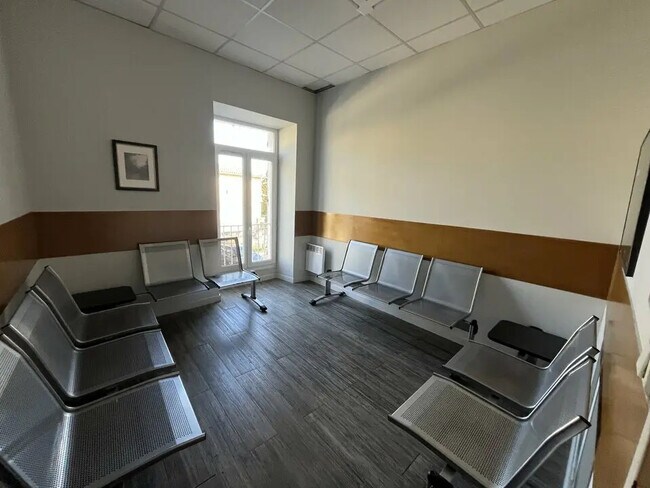 Plus de détails pour Bureau à louer