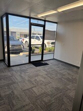 14946 Shoemaker Ave, Santa Fe Springs, CA à louer Photo intérieure– Image 2 sur 5