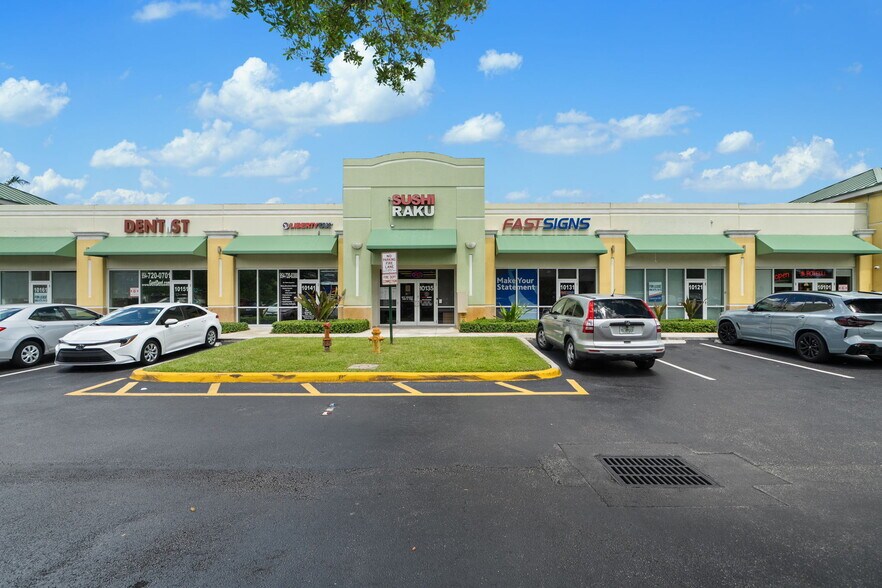 10101-10181 W Commercial Blvd, Fort Lauderdale, FL à louer - Photo de l’immeuble – Image 2 sur 25