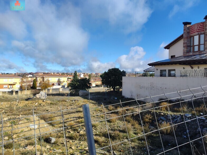 Terrain dans Ávila, Ávila à vendre - Autre – Image 2 sur 6