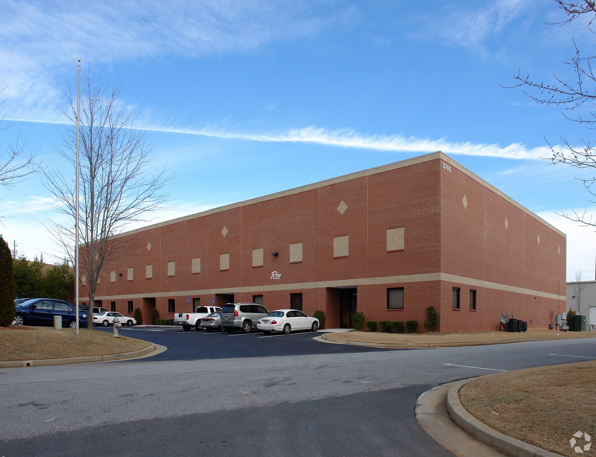 3766 Peachtree Crest Dr, Duluth, GA à louer Photo principale– Image 1 sur 11