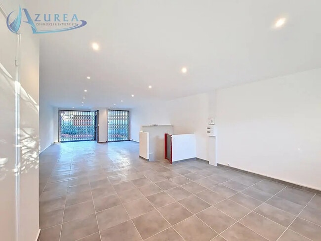 Plus de détails pour Local commercial à louer