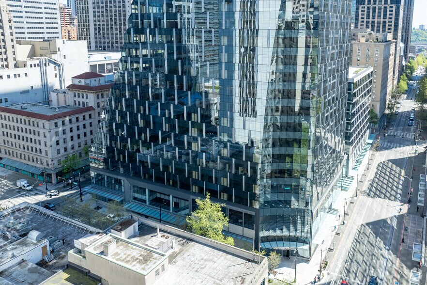 401 Union St, Seattle, WA à louer - Photo de l’immeuble – Image 3 sur 5