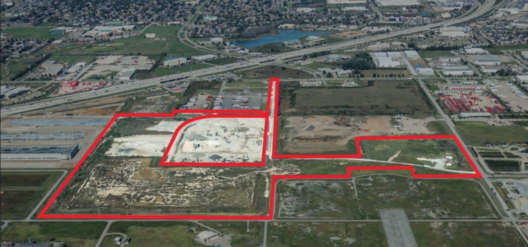 Genoa Red Bluff @ Ellington Field, Houston, TX à vendre Aérien– Image 1 sur 2