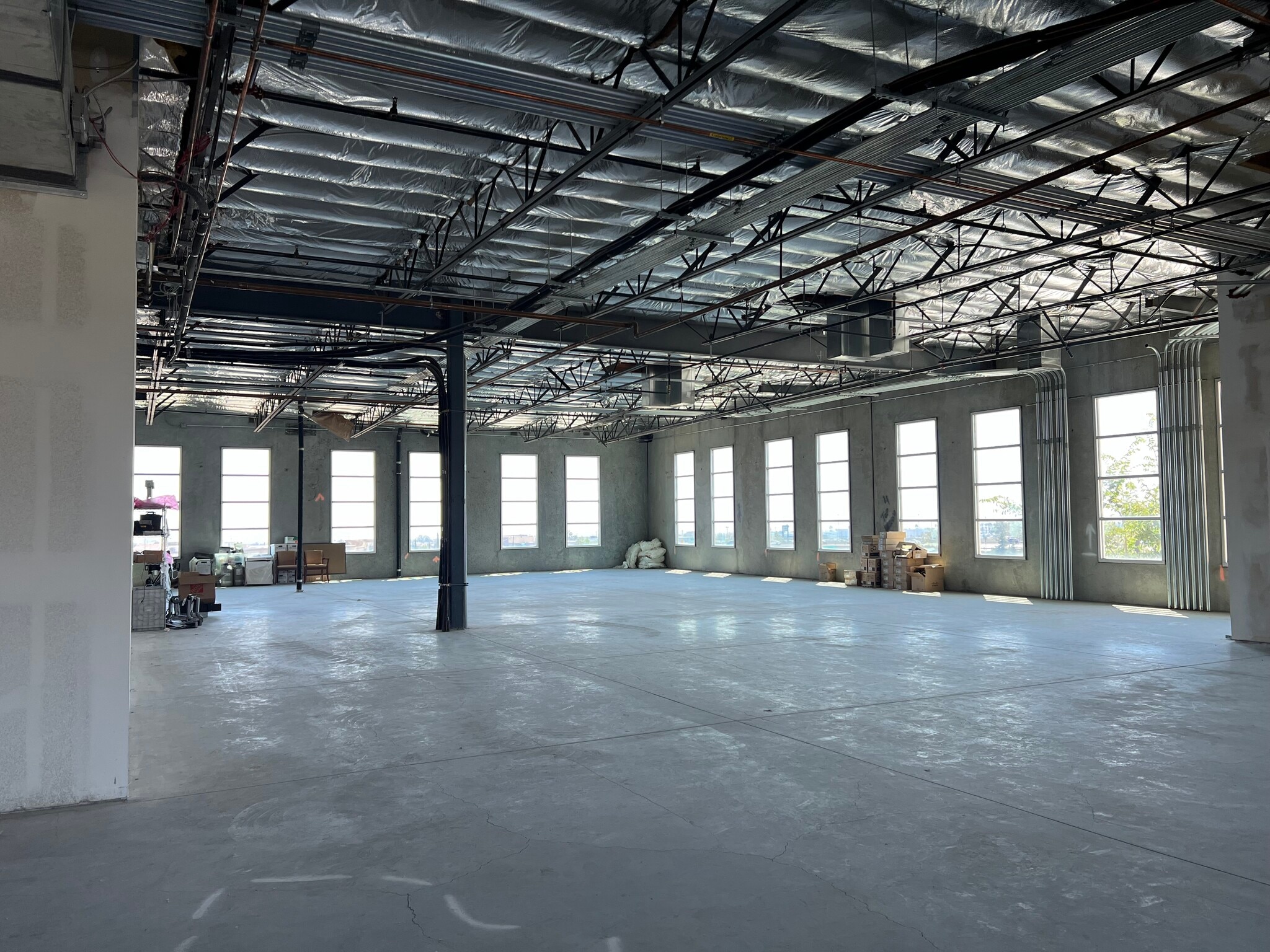 17051 Sierra Lakes Pky, Fontana, CA à louer Photo intérieure– Image 1 sur 3