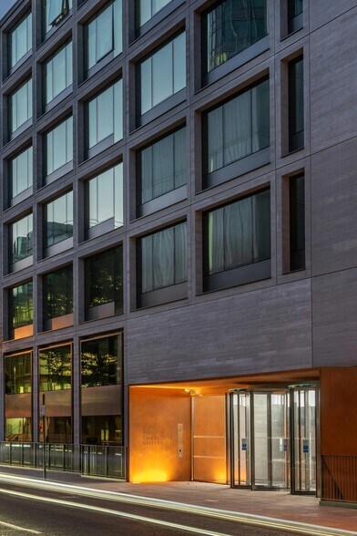 80 Charlotte St, Londres à louer - Photo de l’immeuble – Image 3 sur 9