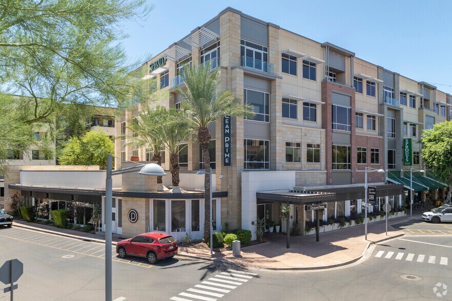 5455 E High St, Phoenix, AZ à louer - Photo principale – Image 1 sur 6