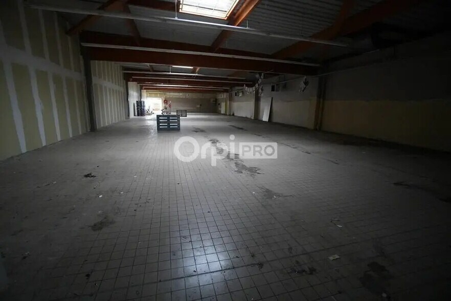 Local commercial dans Talant à vendre - Photo de l’immeuble – Image 1 sur 4