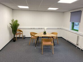 Centre Ct, Pontypridd à louer Photo intérieure– Image 1 sur 6