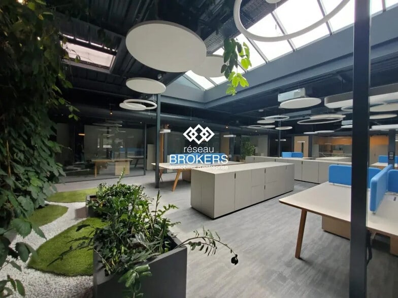 Bureau dans Epagny Metz-Tessy à louer - Photo intérieure – Image 2 sur 12