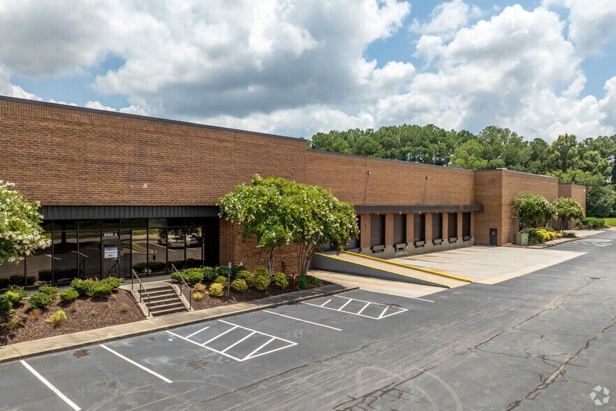 6150 Lagrange Blvd SW, Atlanta, GA à louer - Photo de l’immeuble – Image 2 sur 9