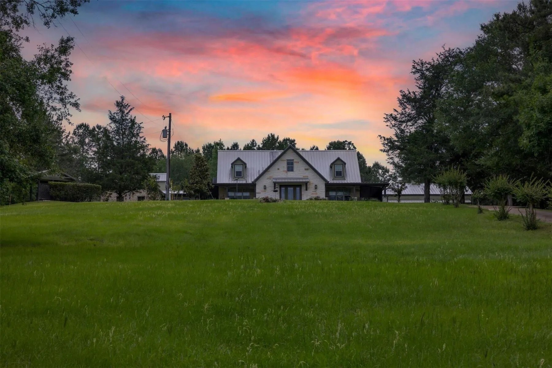 17042 State Highway 21 E, Grapeland, TX à vendre Photo principale– Image 1 sur 4