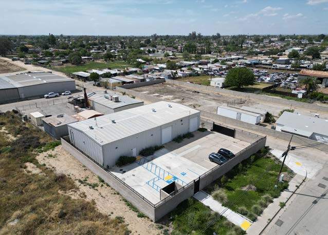 1061 S Derby St, Arvin, CA à vendre Photo principale– Image 1 sur 6