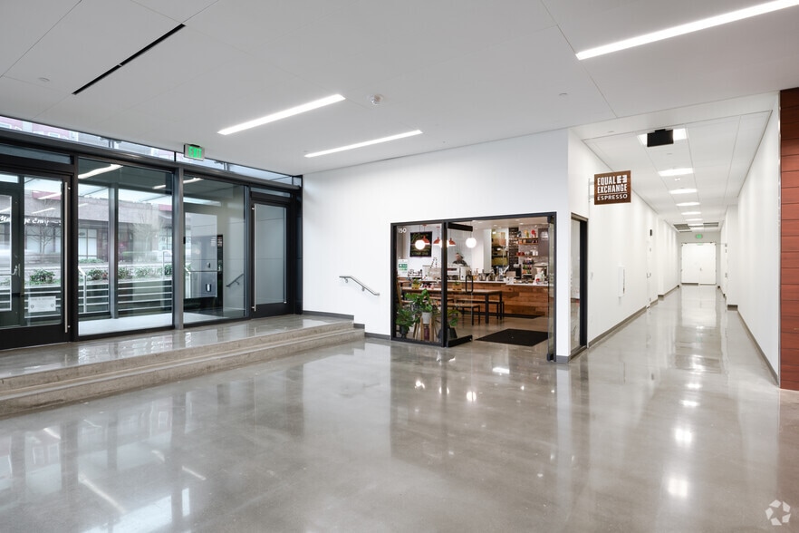 1448 NW Market St, Seattle, WA à louer - Hall d’entrée – Image 2 sur 20