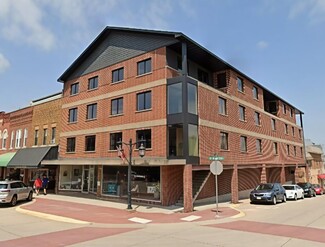 Plus de détails pour 248 1st Ave E, Dyersville, IA - Bureau à louer