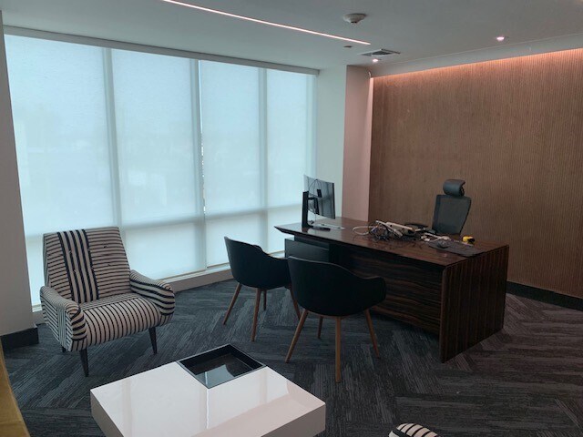 399 W John St, Hicksville, NY à louer - Photo intérieure – Image 2 sur 4