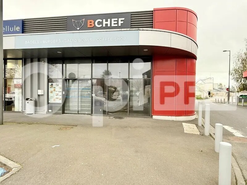 Local commercial dans GONFREVILLE-L'ORCHER à louer Photo de l’immeuble– Image 1 sur 8