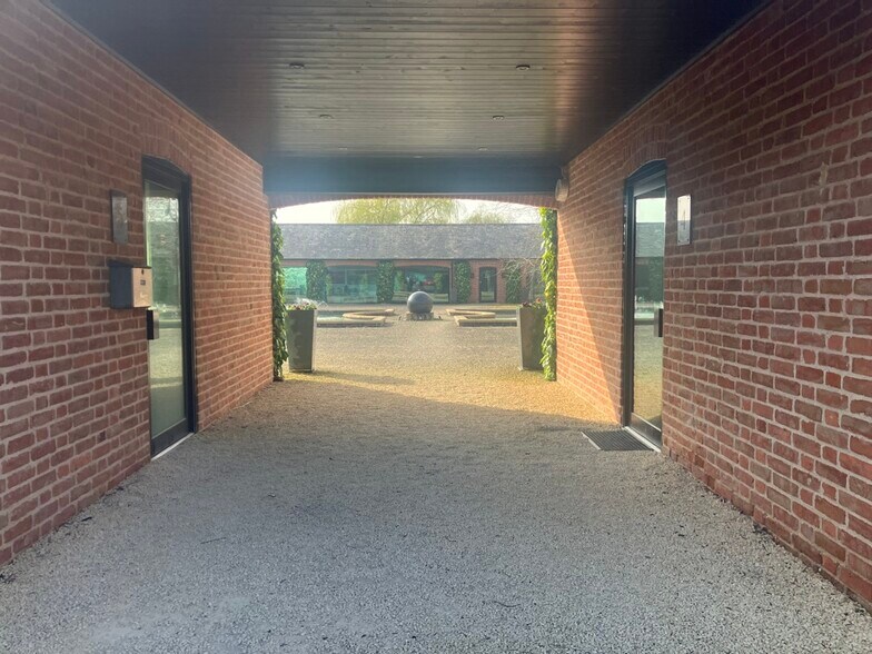 2 Potton Rd, Abbotsley à louer - Photo de l’immeuble – Image 3 sur 4