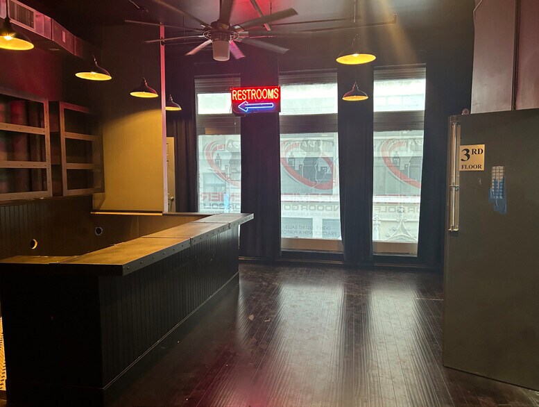 251-253 Fifth Ave, New York, NY à louer - Photo intérieure – Image 2 sur 10