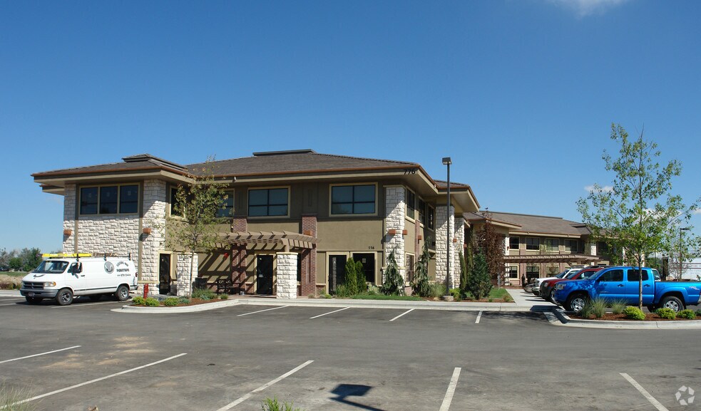 776 E Riverside Dr, Eagle, ID à louer - Photo de l’immeuble – Image 3 sur 10