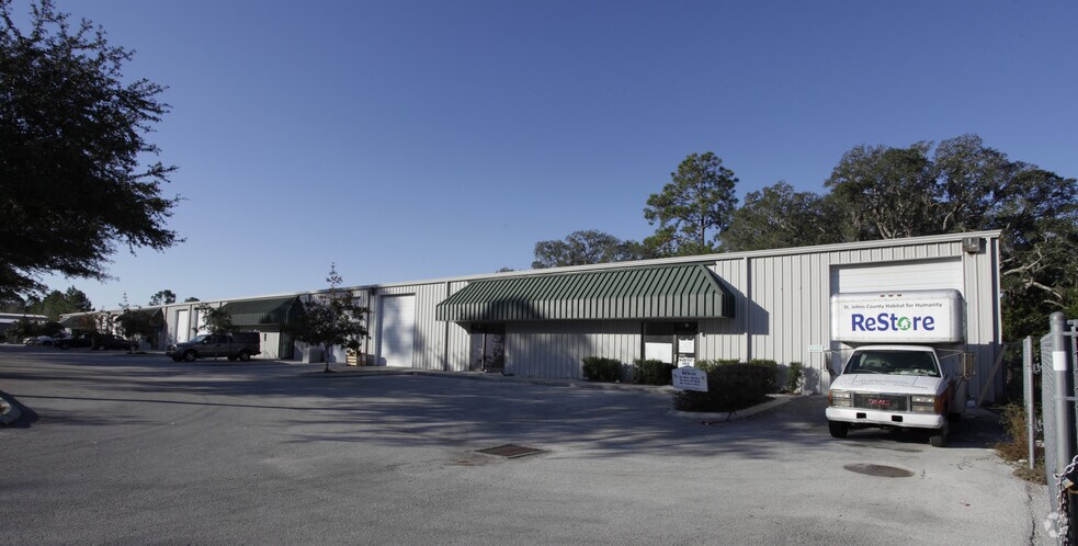 2745 Industry Center Rd, Saint Augustine, FL à louer - Photo de l’immeuble – Image 2 sur 11